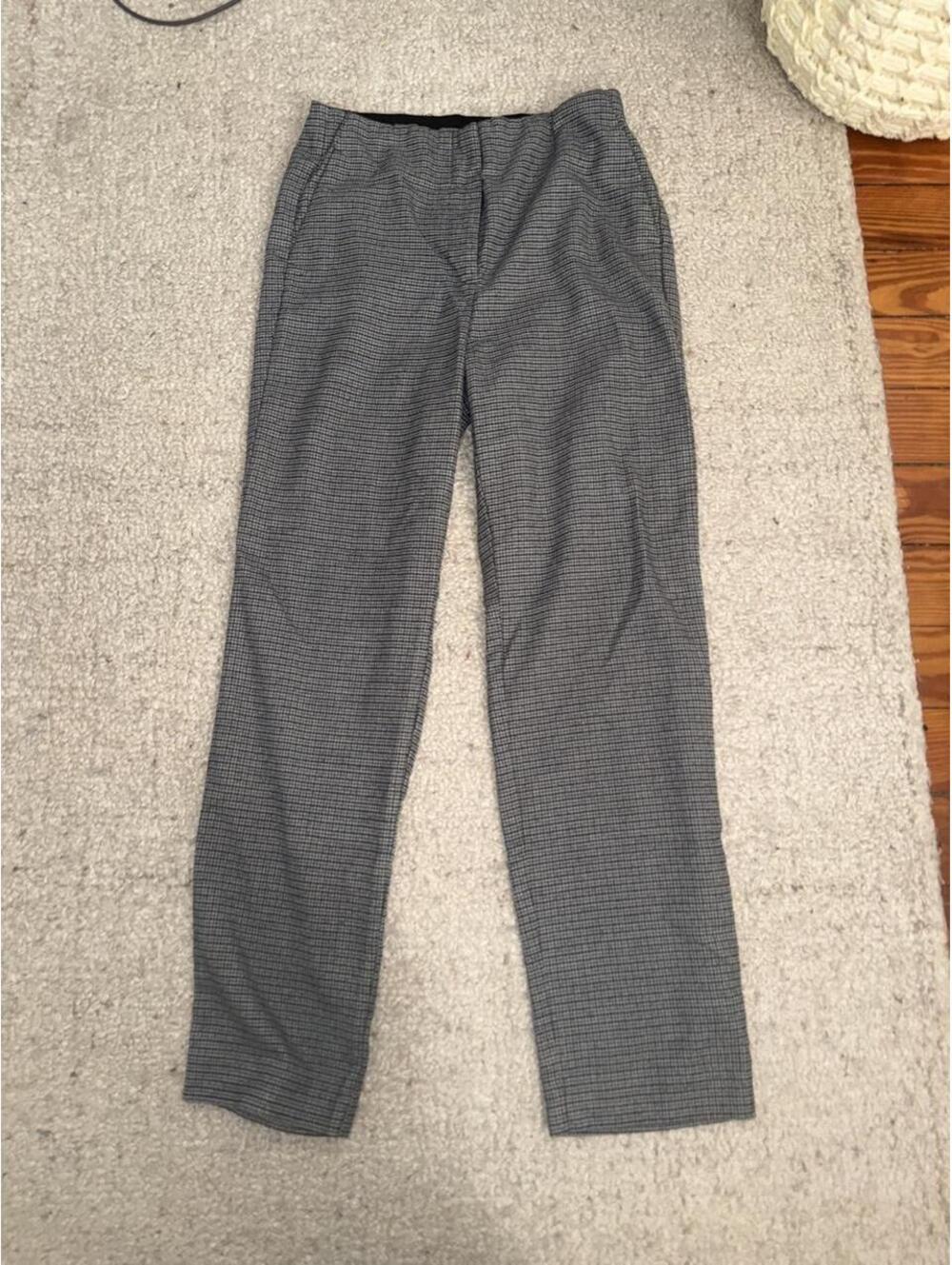 LOFT Women's Grey and Black Trousers